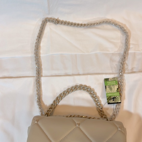 NWT Badgley Mischka- light tan/cream color - Picture 5 of 9